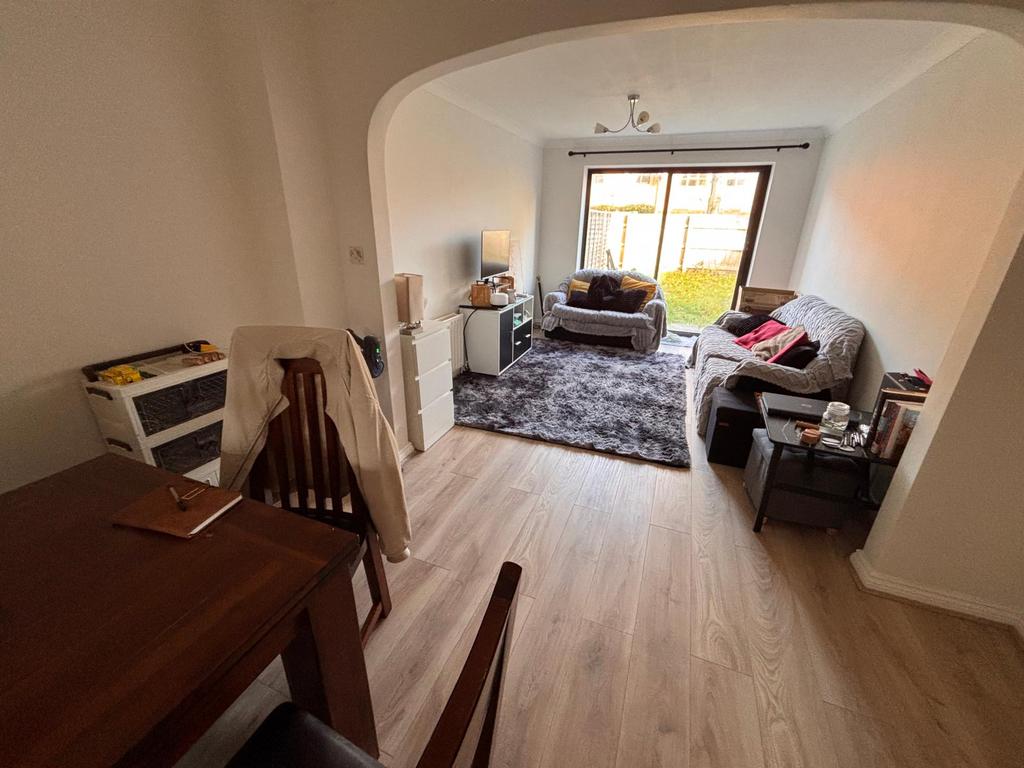 House in Isleworth - View 4