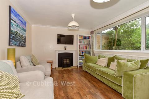 3 bedroom terraced house for sale, Taylors Crescent, Cranleigh, Surrey