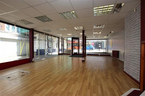 Property for sale, High Street, GRANTHAM