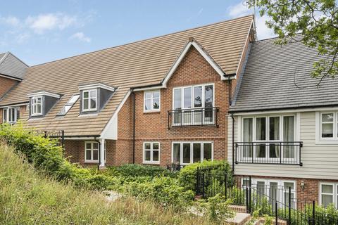 2 bedroom apartment for sale, Consort Drive, Leatherhead, Surrey, KT22