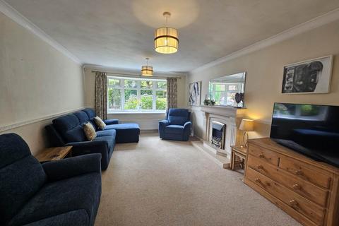 4 bedroom detached house for sale, 18 Rowanwood, Oldham
