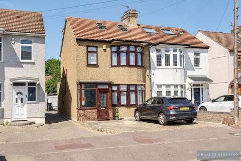 5 bedroom semi-detached house for sale, Lilac Gardens, Rush Green