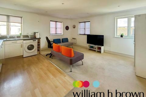 2 bedroom apartment to rent, Aerofoil Grove, Colchester