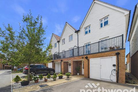 3 bedroom townhouse for sale, Coppice Drive, Chartfields, Ashford, TN23