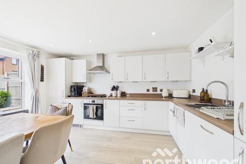 3 bedroom townhouse for sale, Coppice Drive, Chartfields, Ashford, TN23