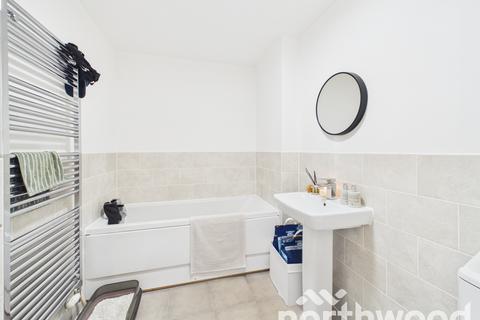 3 bedroom townhouse for sale, Coppice Drive, Chartfields, Ashford, TN23