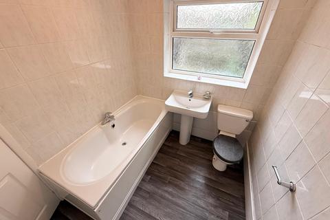 2 bedroom terraced house to rent, Stairfoot, S71