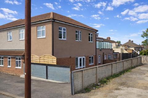 1 bedroom flat to rent, Jasper Court, 1b Purbeck Road, Hornchurch
