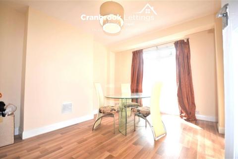 4 bedroom end of terrace house to rent, Royston Gardens, Ilford, IG1 3SS