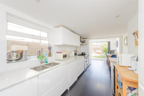 3 bedroom terraced house for sale, Bartlett Road, Gravesend DA11
