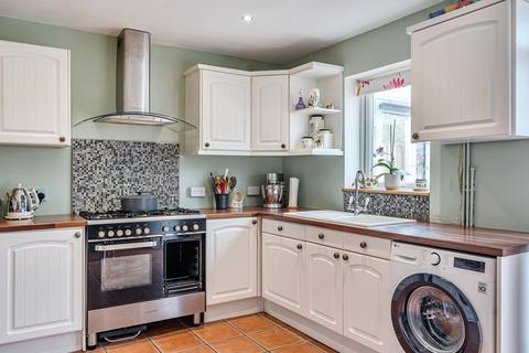 2 bedroom terraced house for sale, Horton Hill, Epsom KT19