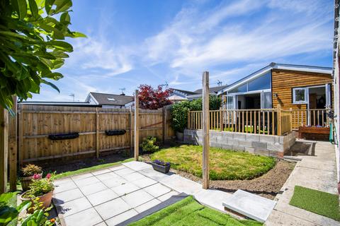 2 bedroom semi-detached bungalow for sale, Heol Mabon, Cardiff