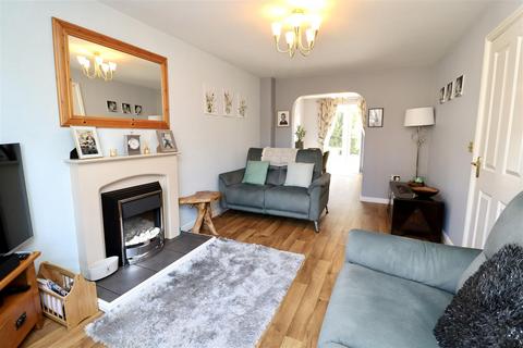 3 bedroom semi-detached house for sale, Sandholme, Market Weighton, York