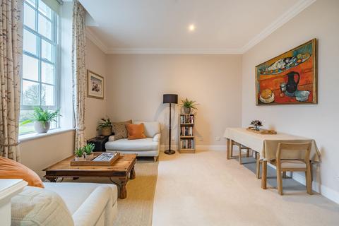 2 bedroom flat for sale, Grove Close, Epsom KT19