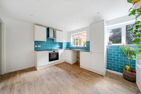 2 bedroom maisonette for sale, Merrow Court, Guildford GU1