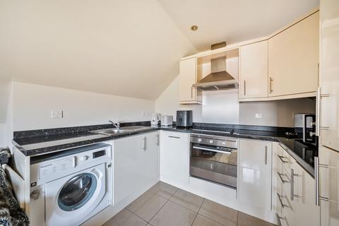 1 bedroom flat for sale, Vernon Close, Epsom KT19