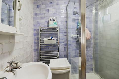 1 bedroom ground floor flat for sale, Suffolk Close, PORTHCAWL