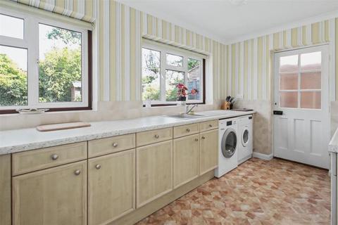 3 bedroom detached house for sale, NORWOOD ROAD, EFFINGHAM, KT24