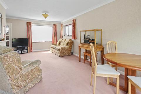 3 bedroom detached house for sale, NORWOOD ROAD, EFFINGHAM, KT24