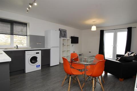 3 bedroom house to rent, Belgrave Lane, Plymouth PL4