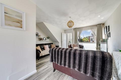 2 bedroom terraced house for sale, Home Park, Oxted RH8