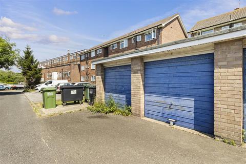 2 bedroom flat for sale, High Street, Polegate BN26