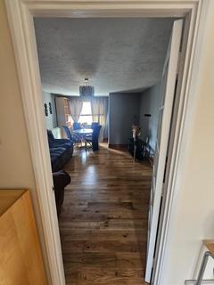 2 bedroom flat to rent, Cherry Blossom N13