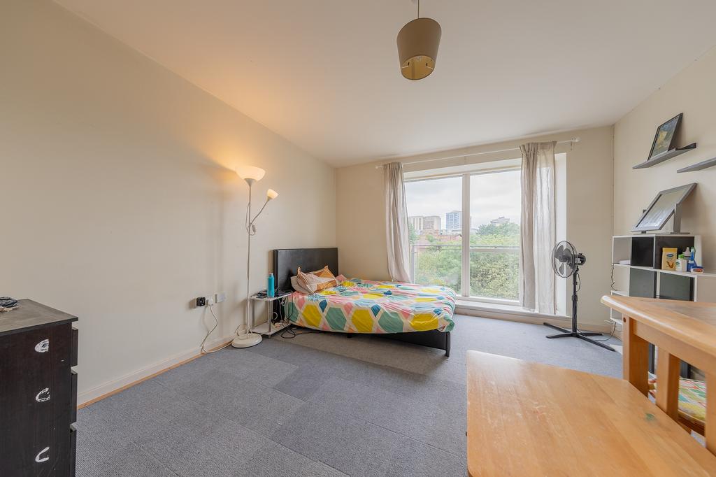 Apartment in Birmingham, West Midlands - View 2