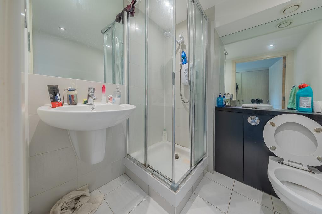 Apartment in Birmingham, West Midlands - More