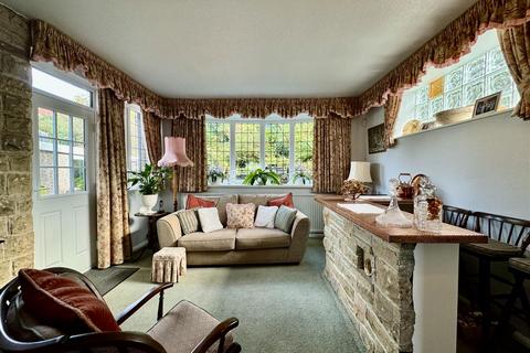 3 bedroom semi-detached house for sale, Wheatroyd Lane, Almondbury, Huddersfield, HD5 8XS