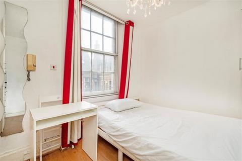 Studio to rent, Craven Terrace, London W2