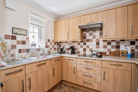 1 bedroom flat for sale, New Brighton Road, Emsworth, Hampshire, PO10