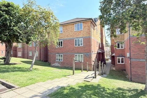 Studio for sale, Park Road, Barnet EN4