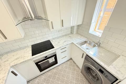 Studio for sale, Park Road, Barnet EN4
