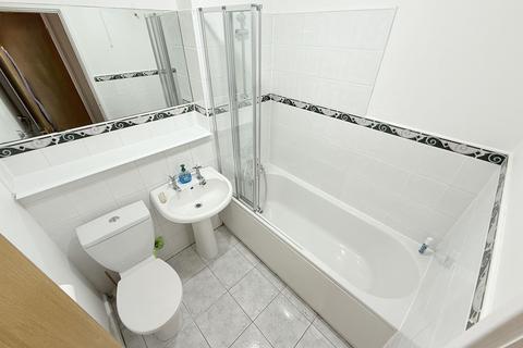Studio for sale, Park Road, Barnet EN4