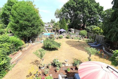 5 bedroom detached house for sale,  Fernhill Road, FARNBOROUGH GU14