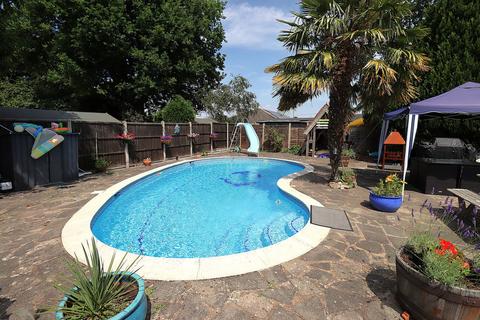 5 bedroom detached house for sale,  Fernhill Road, FARNBOROUGH GU14