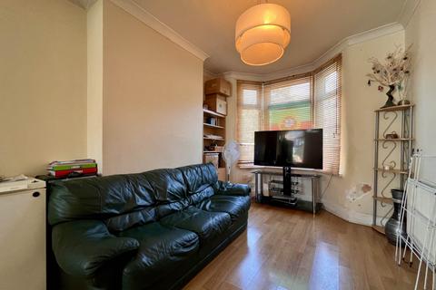 2 bedroom terraced house for sale, Upperton Road West, Plaistow, E13 9LT