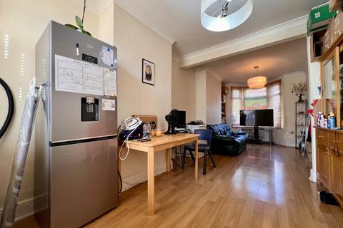 2 bedroom terraced house for sale, Upperton Road West, Plaistow, E13 9LT