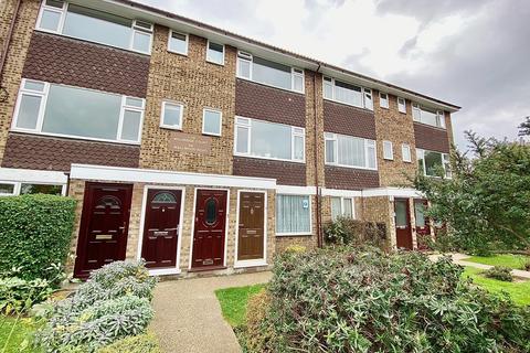 1 bedroom flat to rent, Willridge Court, London, E11