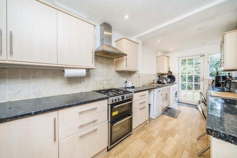 3 bedroom detached house for sale, Kings Chase, East Molesey KT8