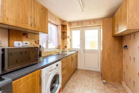 3 bedroom semi-detached house for sale, Grangeway, Rushden NN10