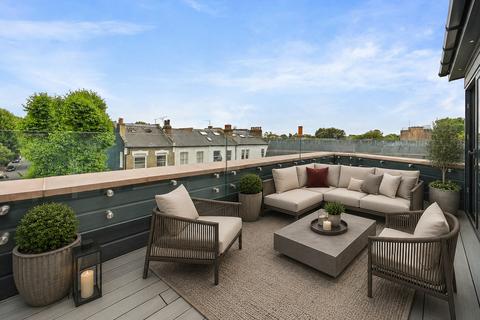 3 bedroom terraced house to rent, London W6