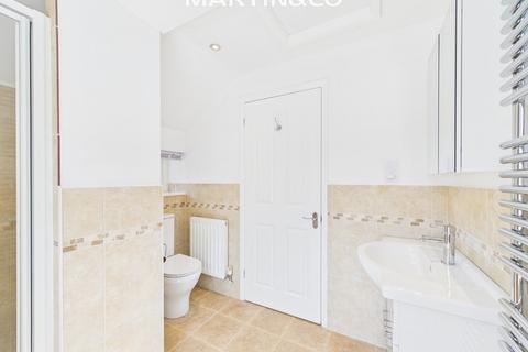 1 bedroom detached house to rent, Just off Station Road, Wokingham