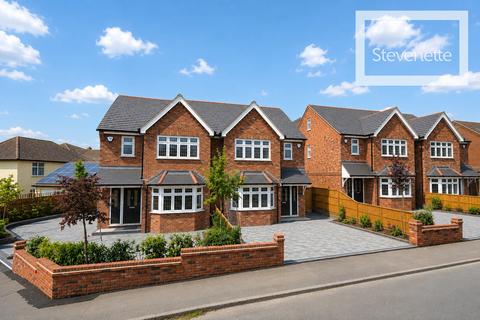 undefined, Woodberry Down, Epping