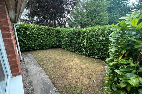 2 bedroom semi-detached bungalow to rent, Brambles Chase, Cuddington, Northwich