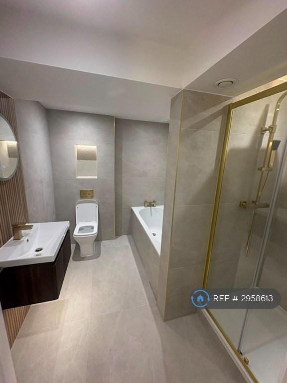 Apartment in Liverpool - View 2