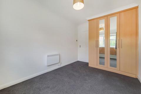 2 bedroom flat to rent, London Road, Stanmore, HA7