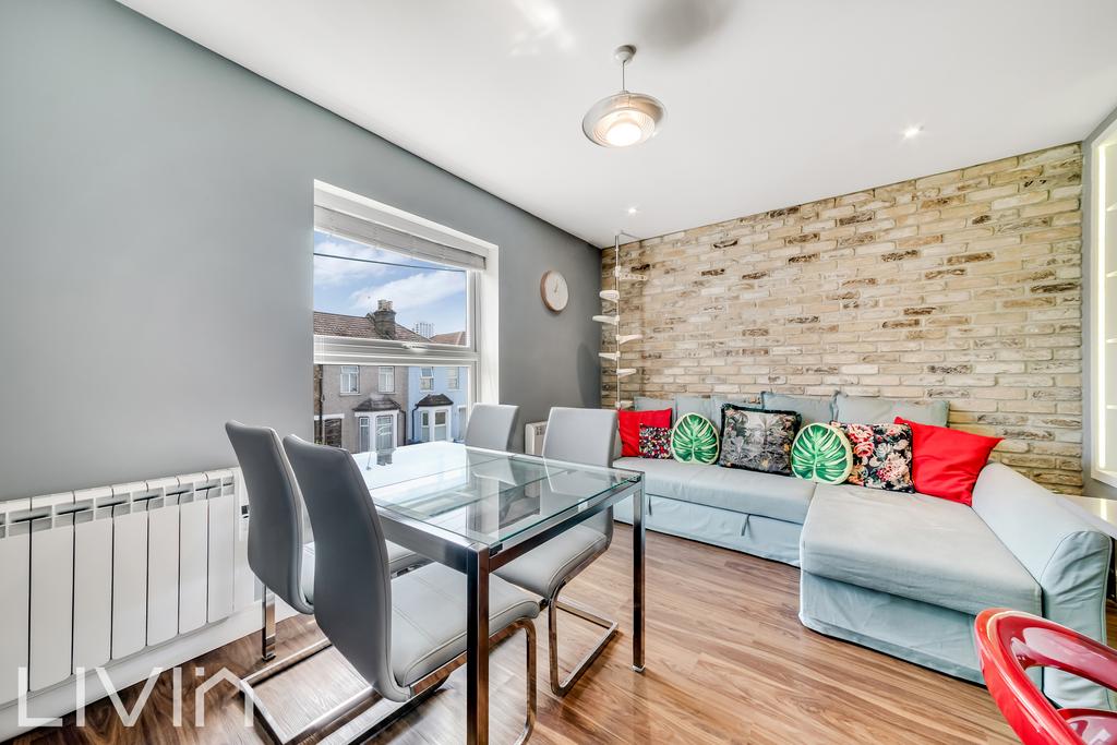 Apartment in Croydon - View 2