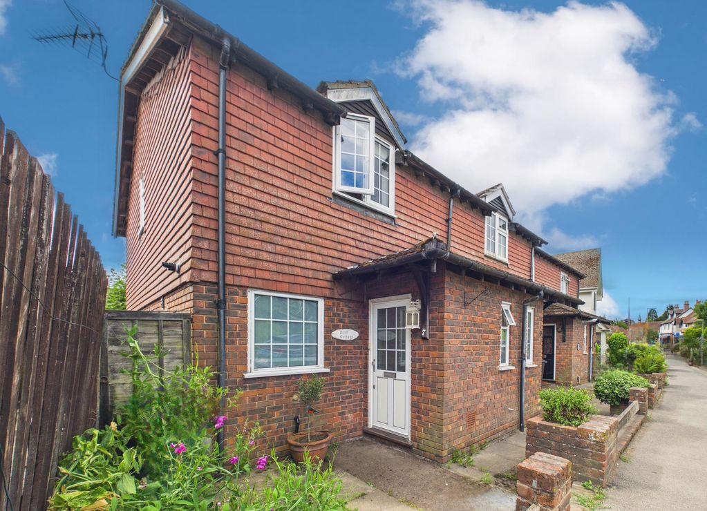 2 bedroom end of terrace house for sale in Tadworth on OnTheMarket 2 bedroom end of terrace house for sale in Tadworth on OnTheMarket